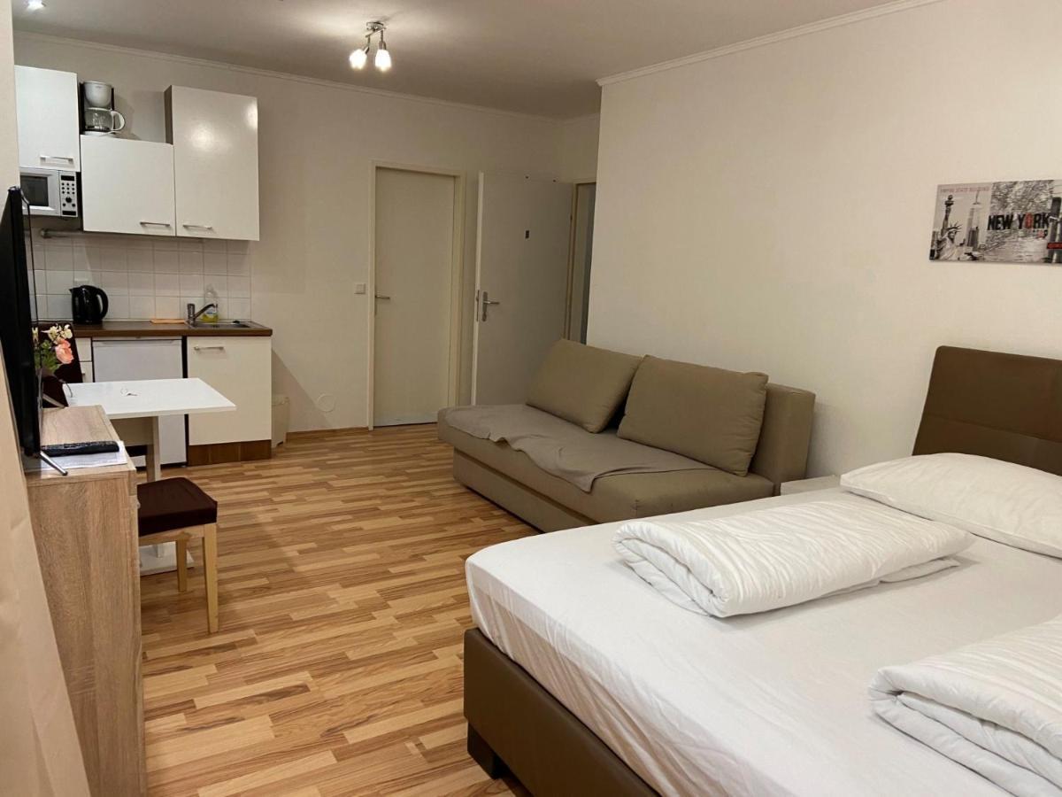Grand Central Station Apartments I Contactless Check-In Wenen Buitenkant foto