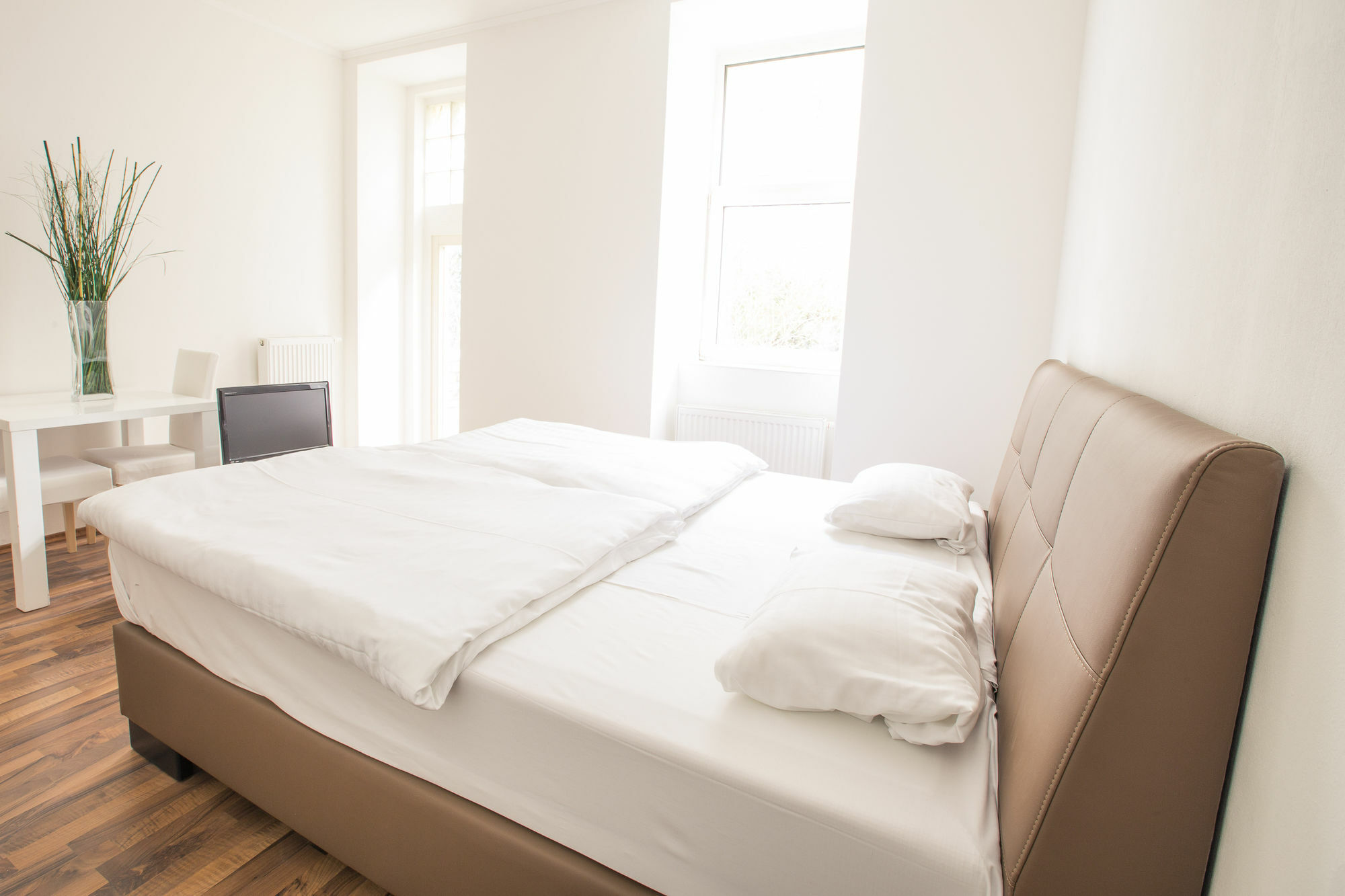 Grand Central Station Apartments I Contactless Check-In Wenen Buitenkant foto